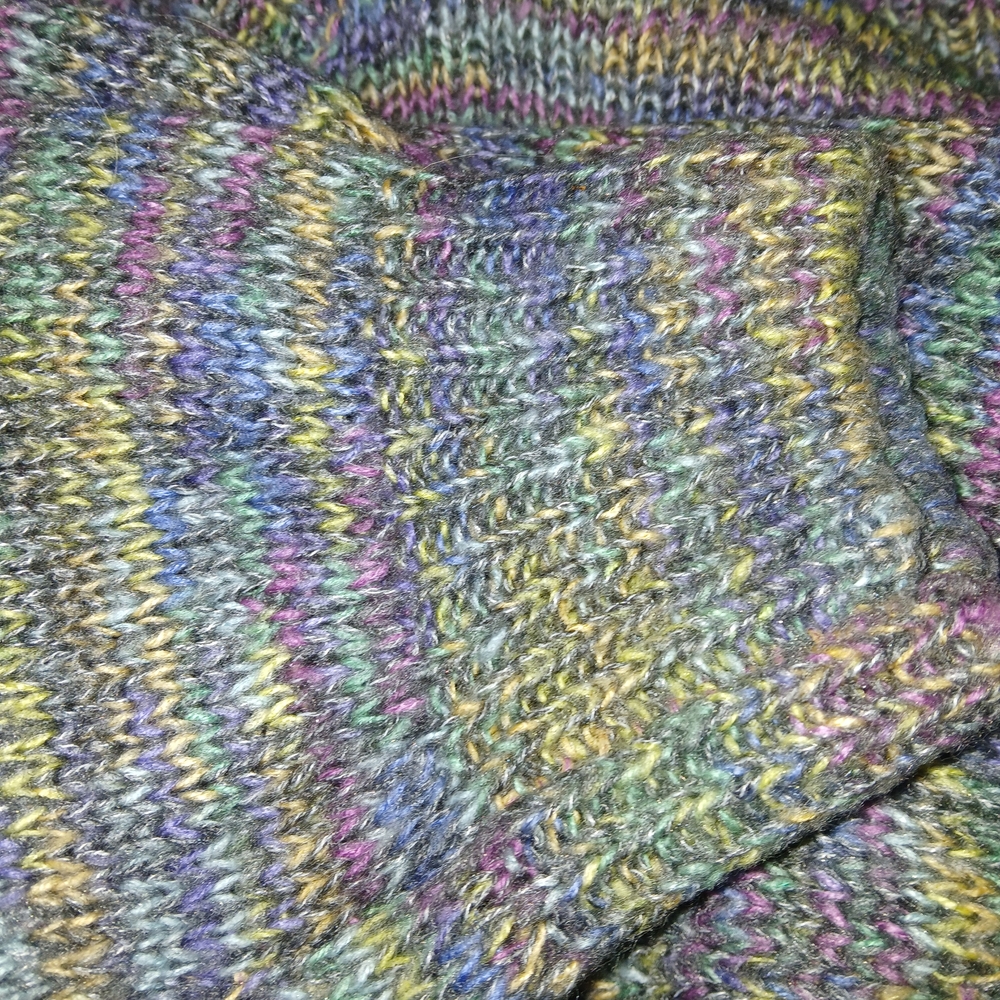 Womans Sweater - Picture 4 of 4